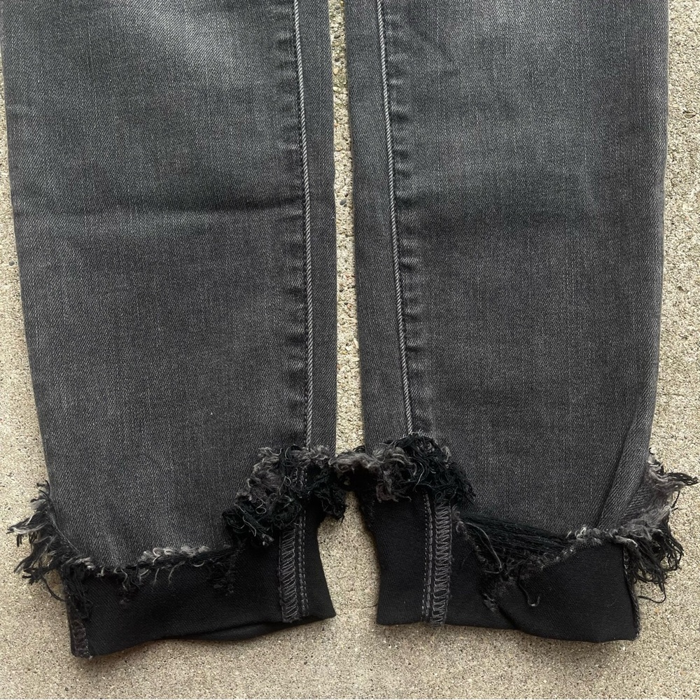 Judy Blue Washed Black Distressed Bottom Skinny Jeans Size 5 / 27 - Picture 3 of 6